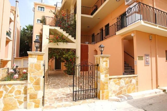 Rouchotas Studios By Viktor 1Rst Floor Argostoli  Luaran gambar