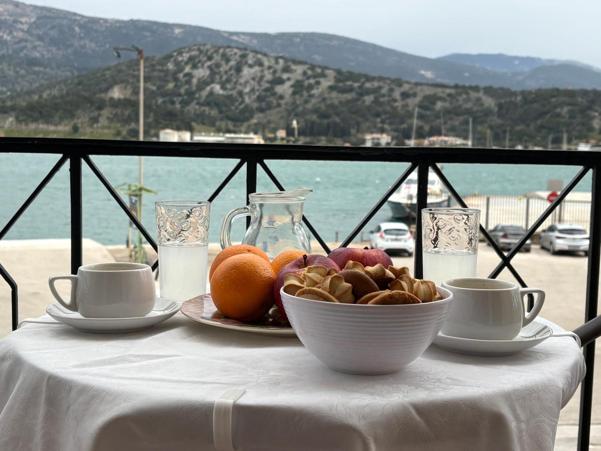 Rouchotas Studios By Viktor 1Rst Floor Argostoli  Luaran gambar